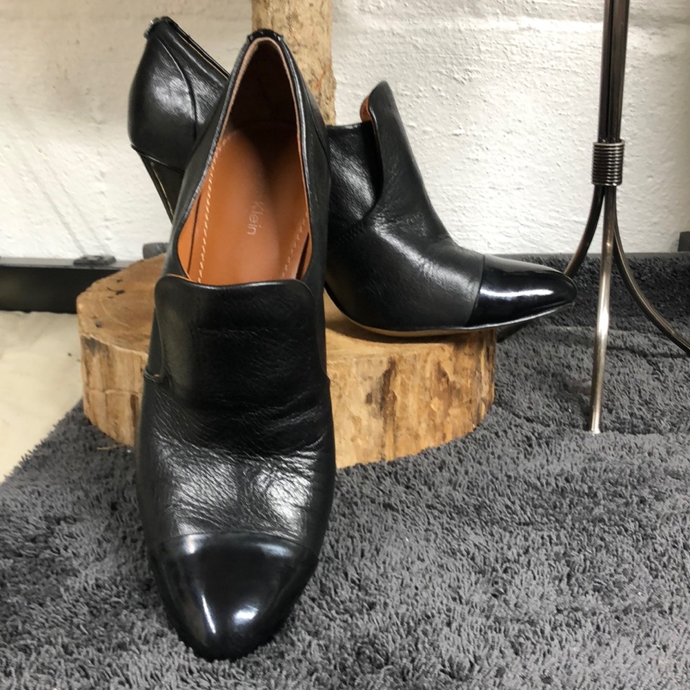Calvin Klein heels black leather with patten leather toes and heels